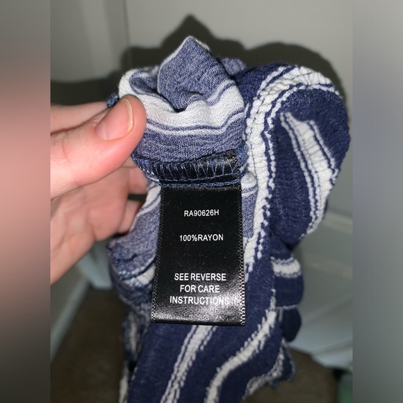 Women’s Blue and White Striped Romper - Size Medium - Picture 5 of 6